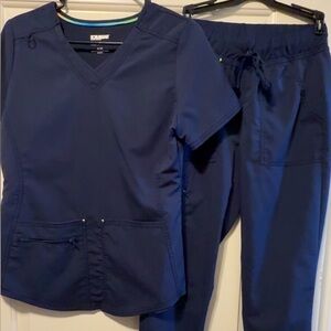 Scrubstar Women's Navy Jogger Pants and scrub top